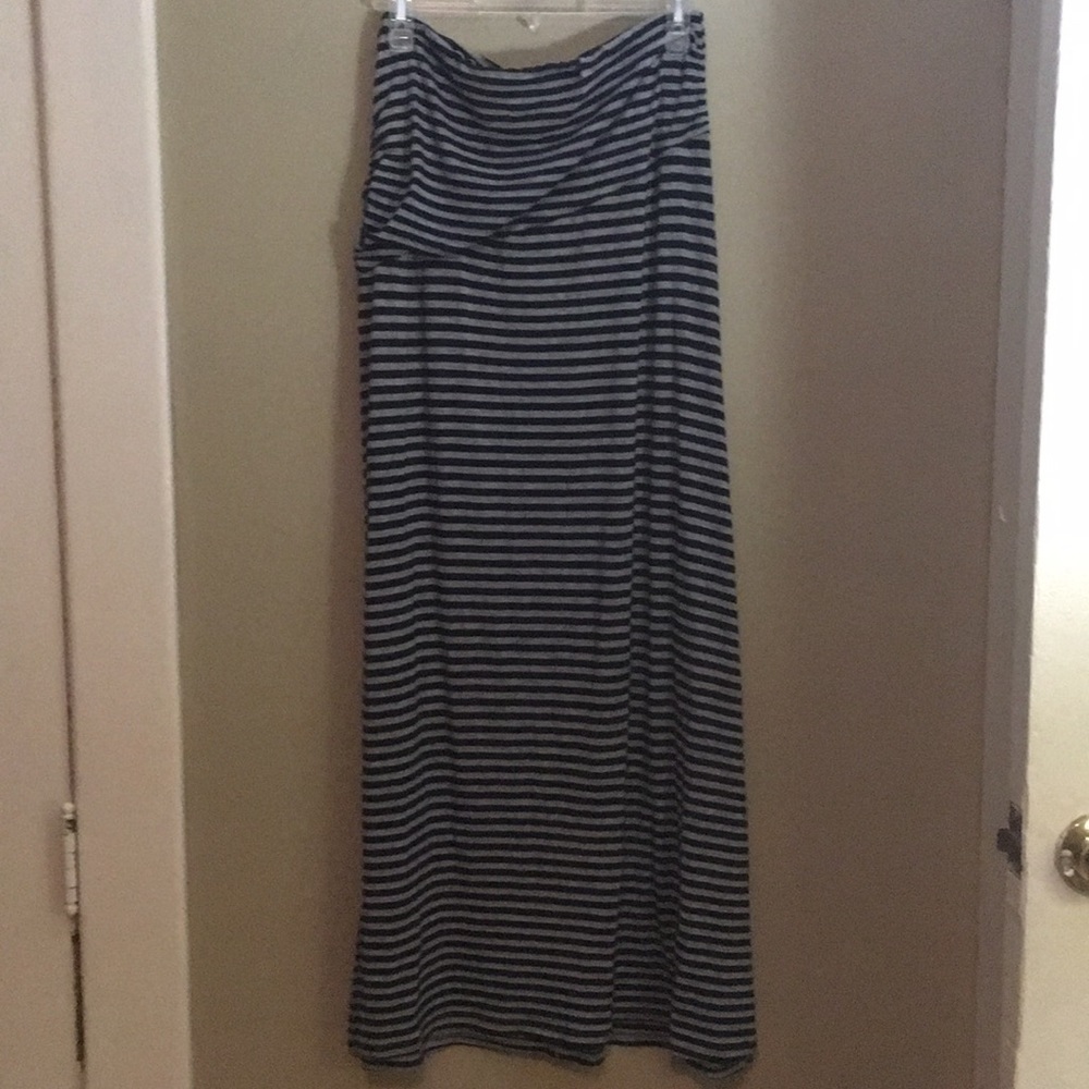 Knit maxi-skirt